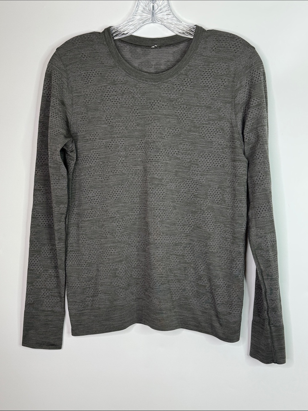 Lululemon Gray Long Sleeve Cropped Shirt Size 8